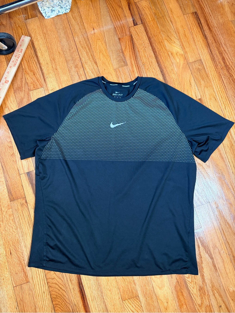 Nike Running Reflective Men’s Black Dri-FIT Short Sleeve Training Shirt XXL